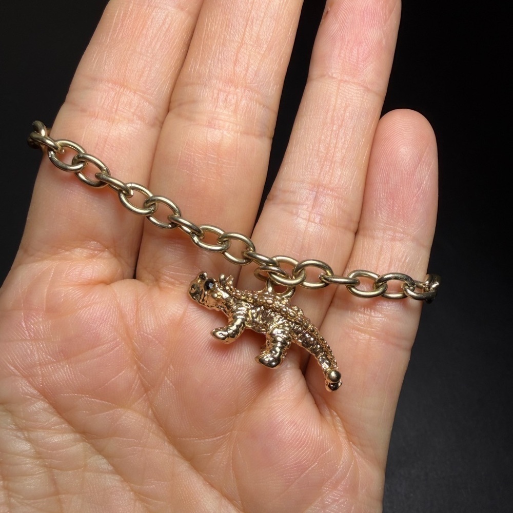 Fashion Jewelry Gold Reptile Charm Bracelet
